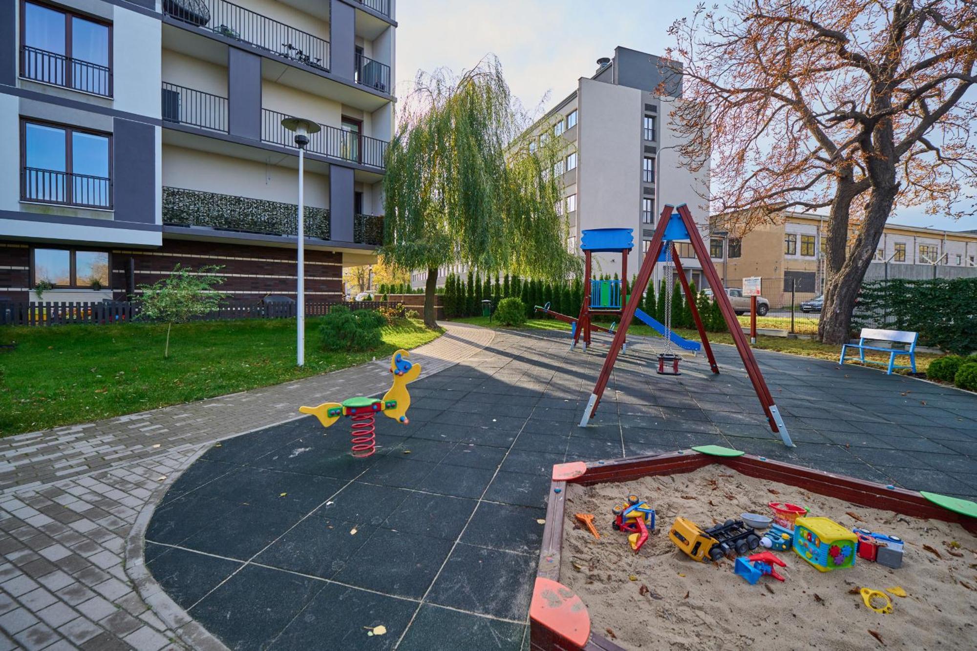 Comfortable Krakowska With Free Parking By Renters *